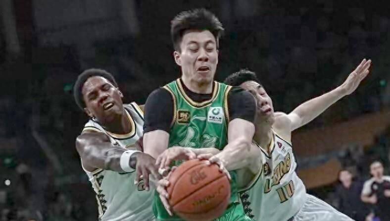 NBA季后赛倒计时,辽宁本钢今晨调整名单,细节引发关注,震撼外界,赛季目标并未改变的简单介绍 NBA季后赛倒计时,辽宁本钢今晨调整名单,细节引发关注,震撼外界,赛季目标并未改变的简单介绍