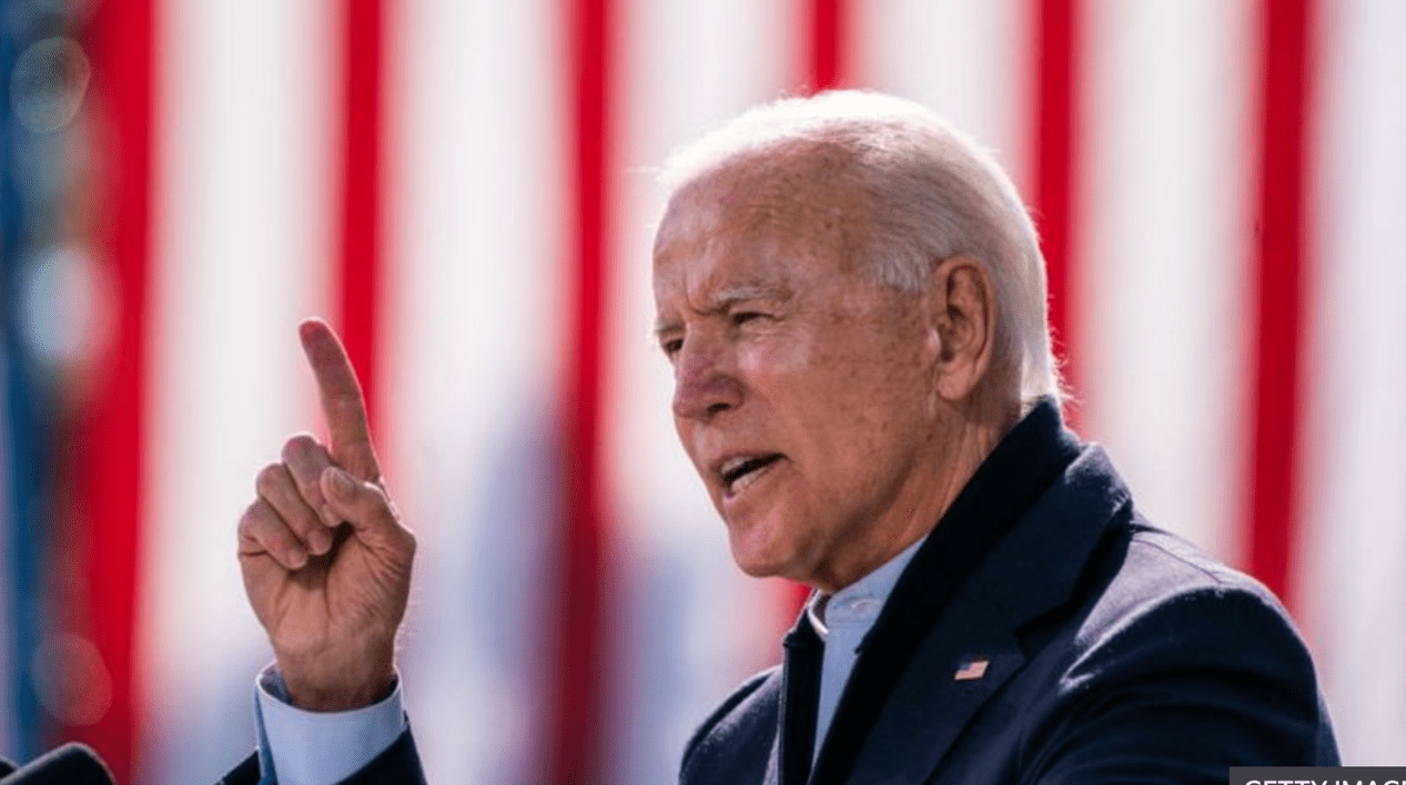 随着一阵强劲的音乐响起