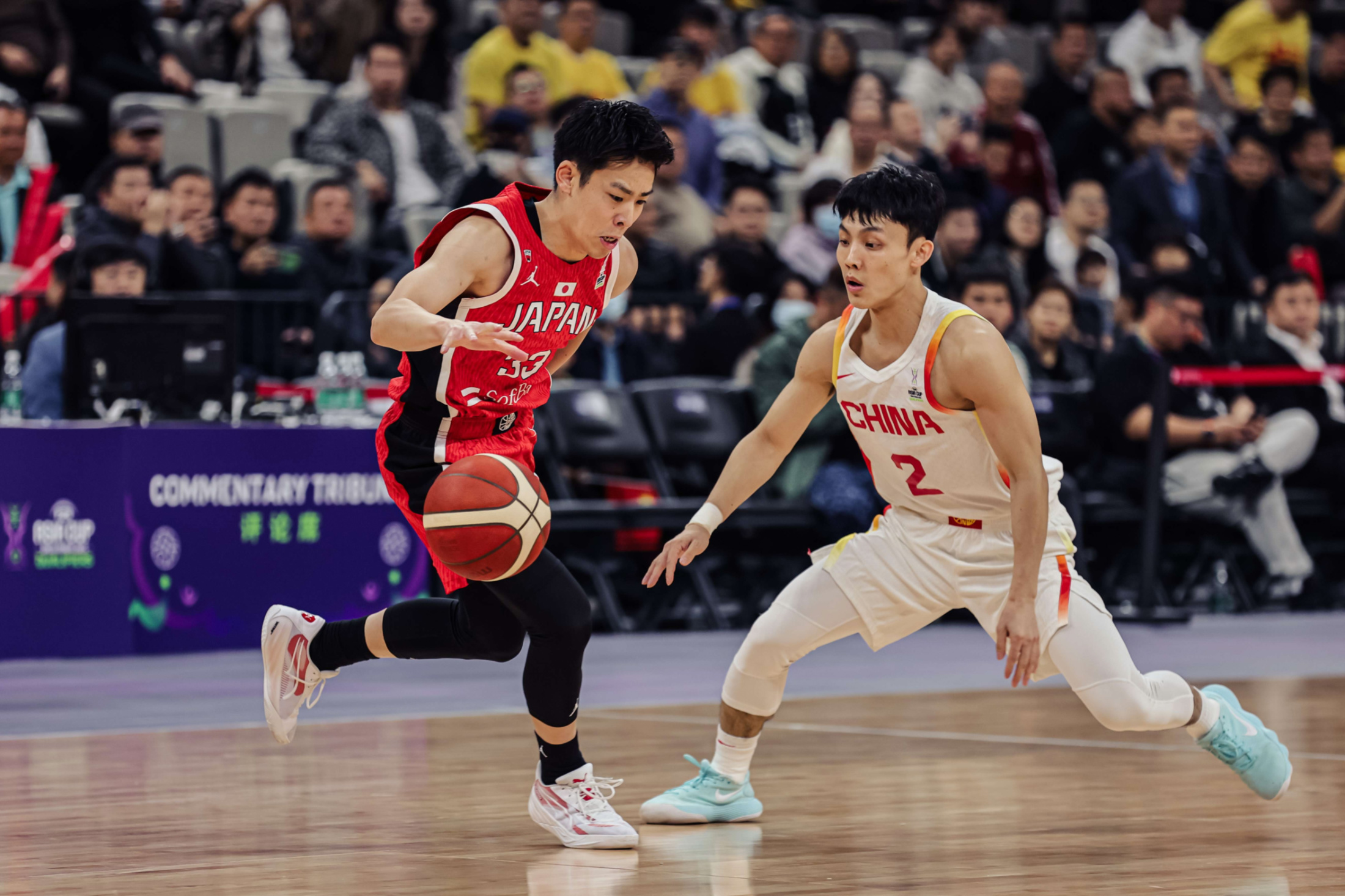 9体育-赛地聚焦——CBA季后赛今晨热度飙升，武汉三镇绝杀压哨，引发热议，轮换策略成焦点的简单介绍